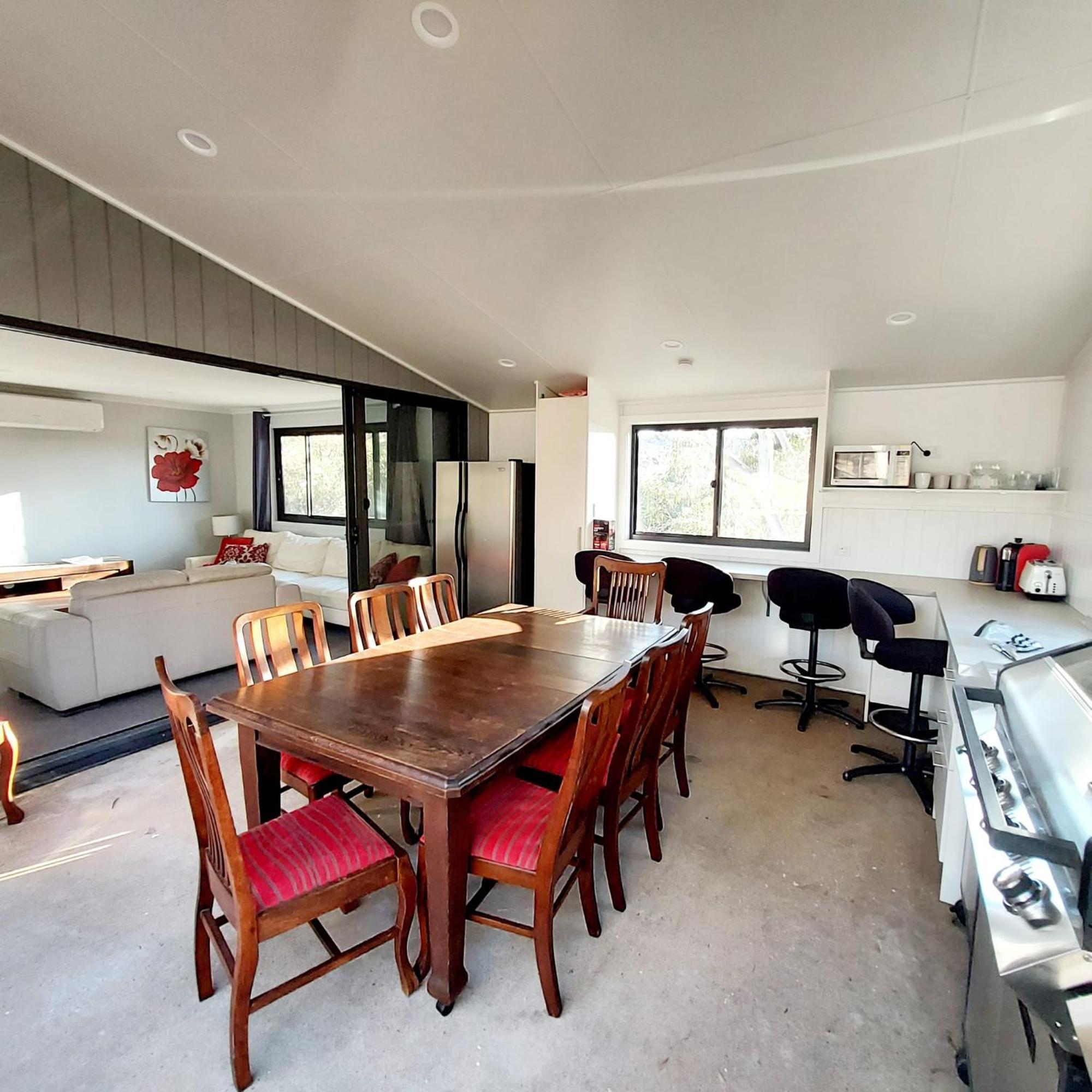 Huge Home, 9 Bed, 6 Bath, Sleeps 22, Central Location, Walk To Shops Jindabyne Luaran gambar